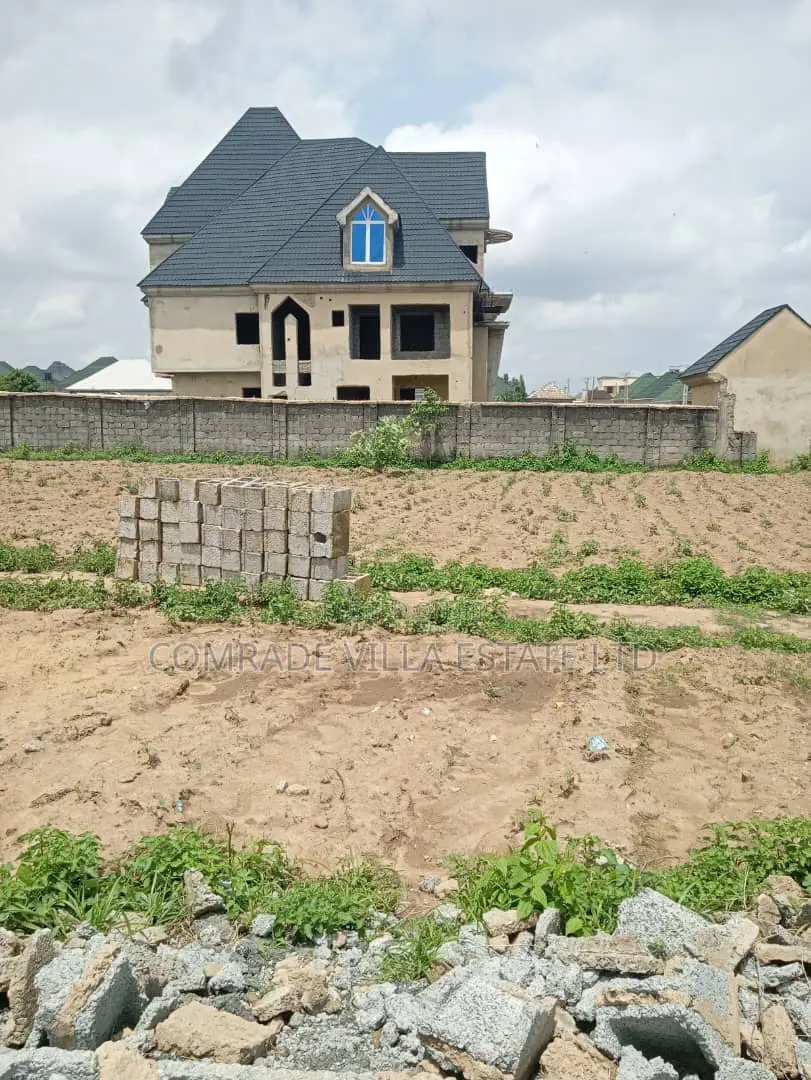 3000sqm of Residential Land in Lugbe Fha in FHA