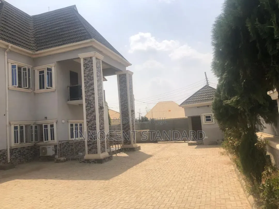 4bdrm Duplex in Government Layout, Kubwa for sale in Kubwa