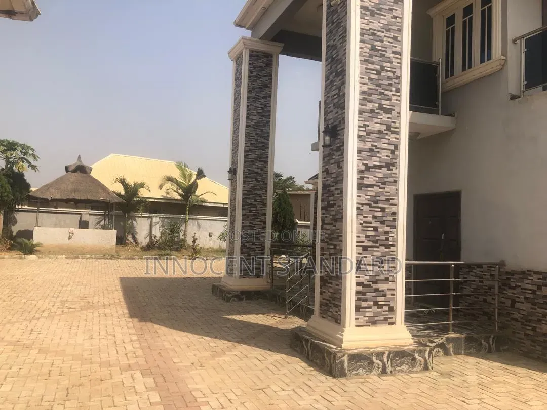 4bdrm Duplex in Government Layout, Kubwa for sale in Kubwa