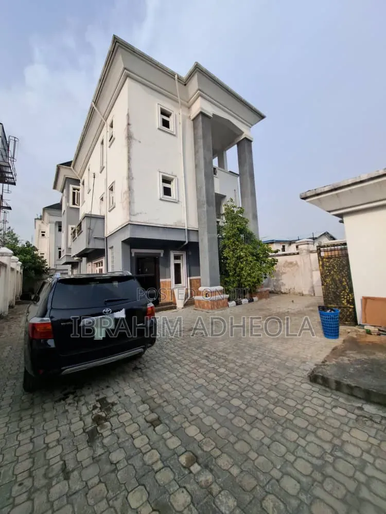 5bdrm Duplex in Oniru Estate, Victoria Island Extension for sale in Victoria Island Extension