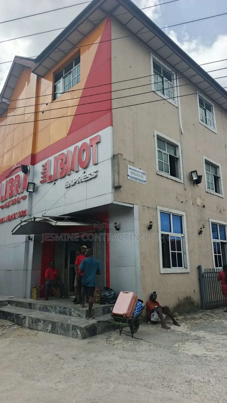 15bdrm House in Port-Harcourt for sale in Port-Harcourt