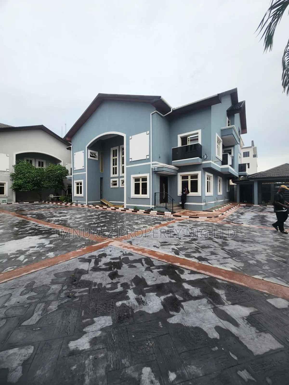 4bdrm Duplex in Ademola Adetokunbo for rent in Ademola Adetokunbo