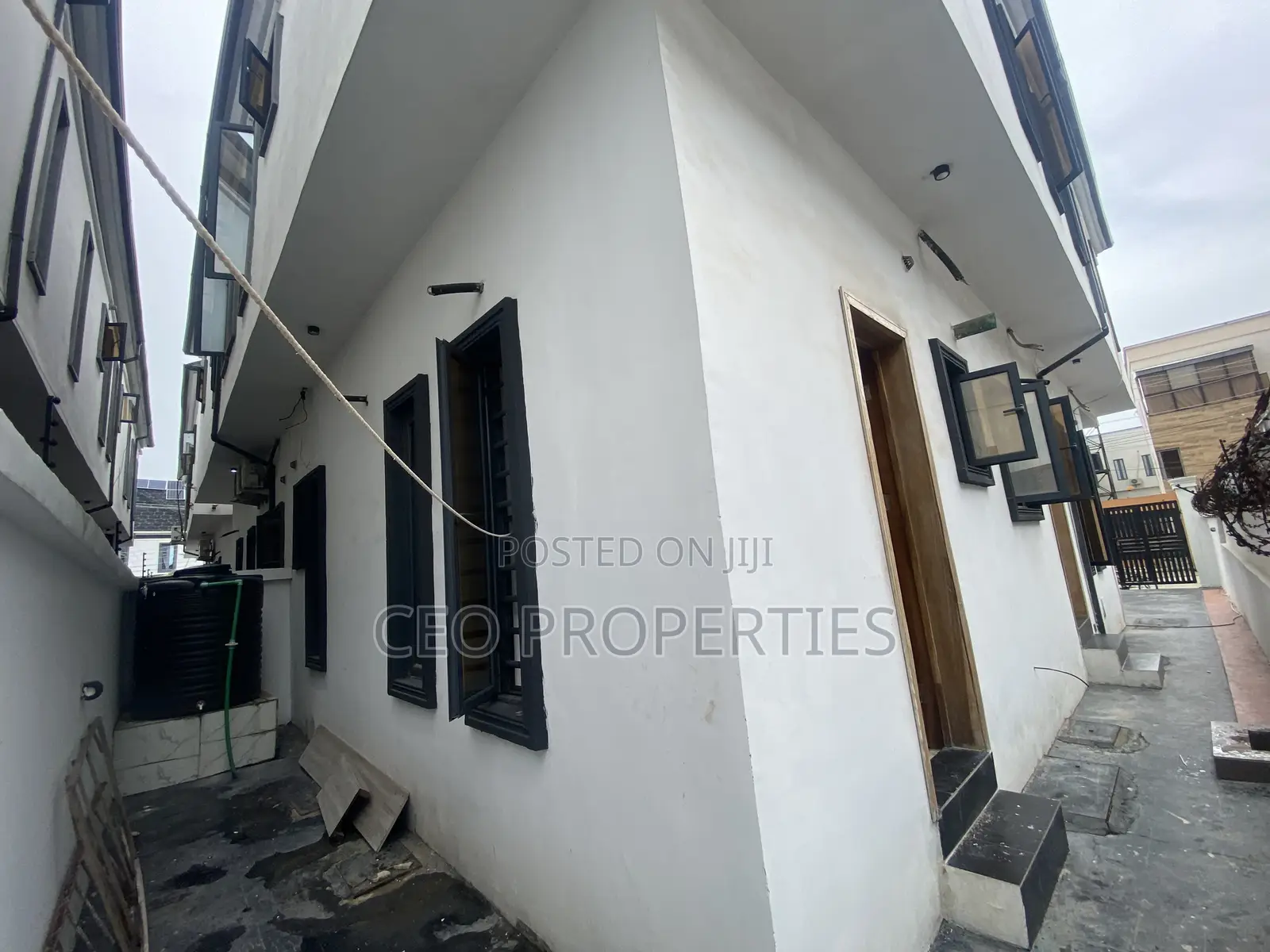 4bdrm Duplex in Ikota Villa/Gra for sale in Ikota