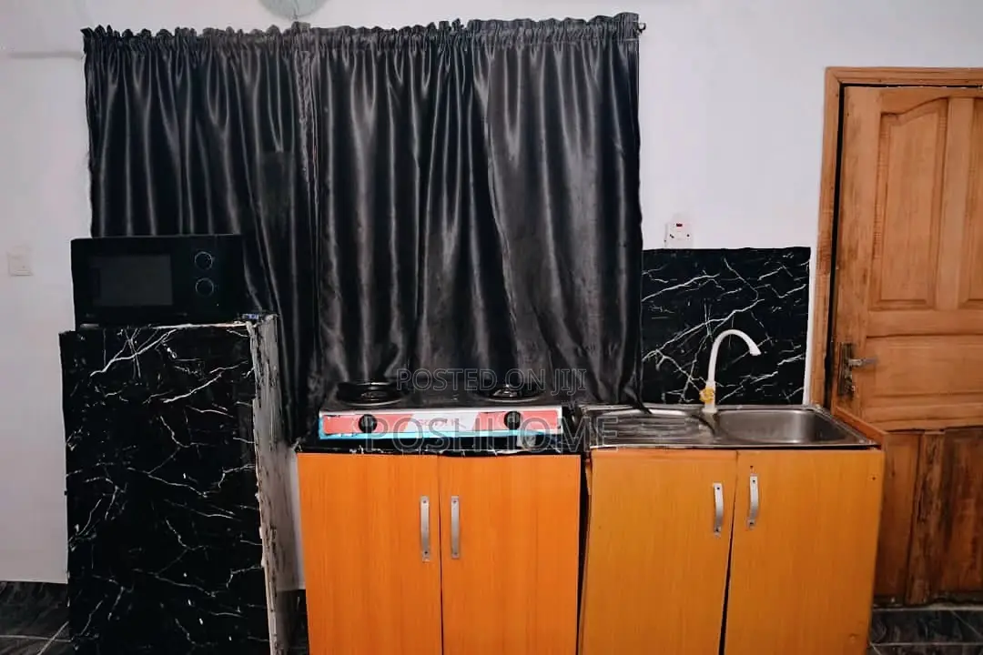Spacious Studio Apartment in Ado / Ajah