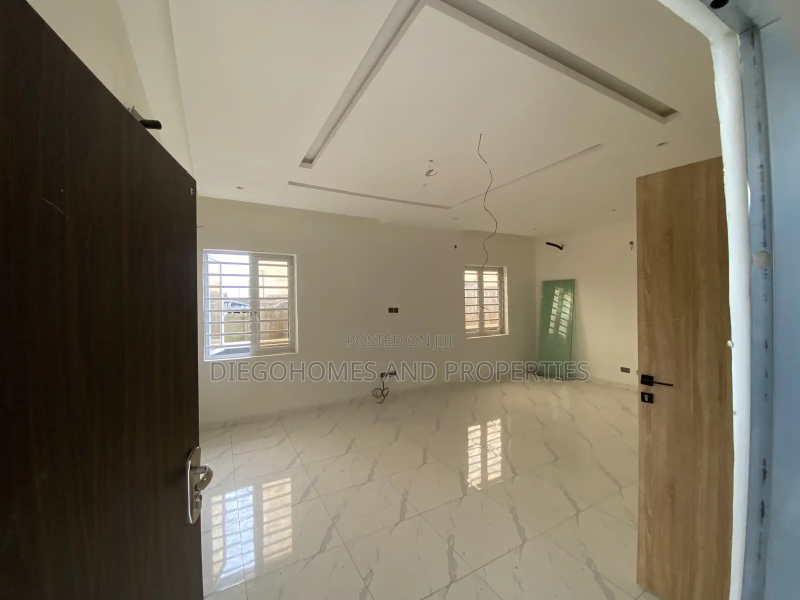 4bdrm Duplex in Ogombo for sale in Ogombo