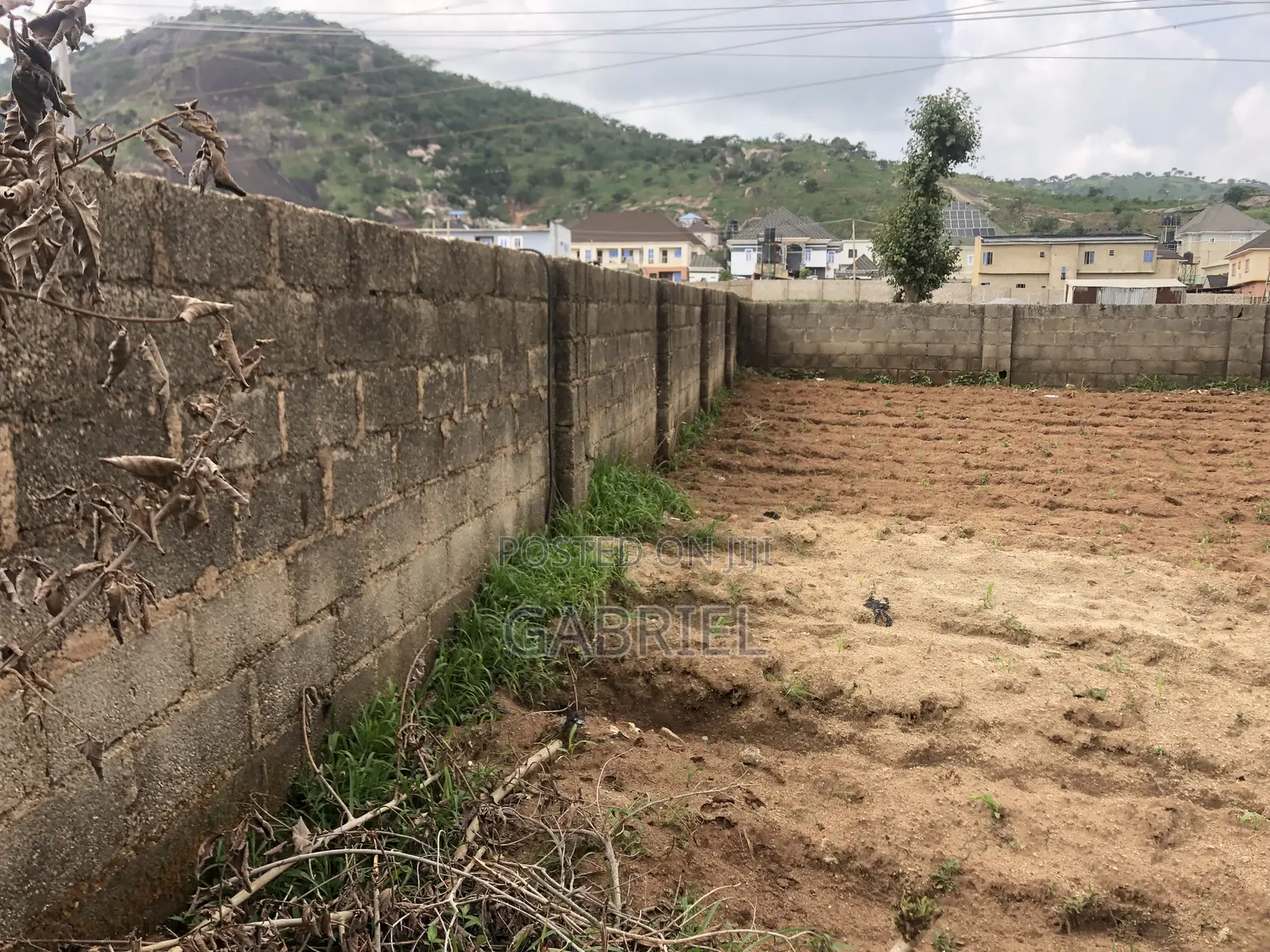 Strategic Plot of Land for Sale in Dawaki