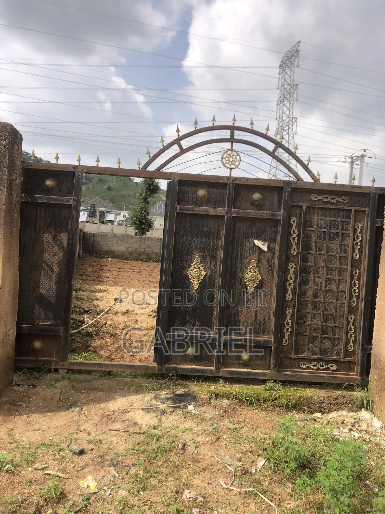 Strategic Plot of Land for Sale in Dawaki