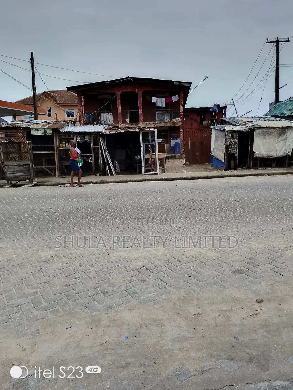 20bdrm House in Ajangbadi for sale in Ajangbadi