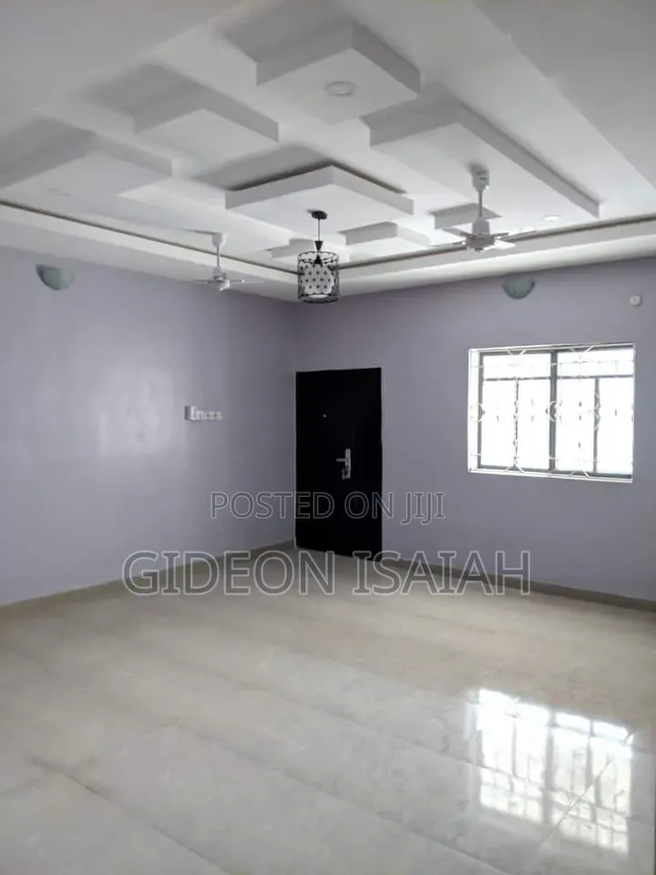 7bdrm Duplex in Osongama Estate, Uyo for rent in Uyo