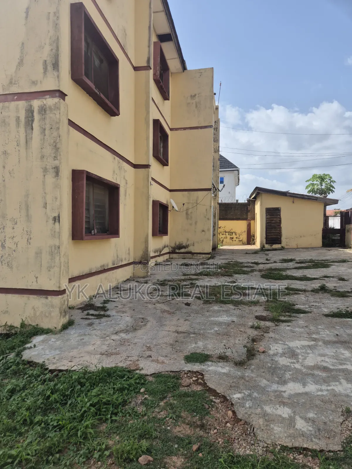 9bdrm Block of Flats in Gra Estate, Ilorin South for sale in Ilorin South