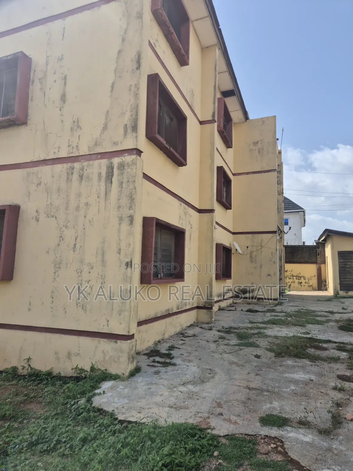 9bdrm Block of Flats in Gra Estate, Ilorin South for sale in Ilorin South