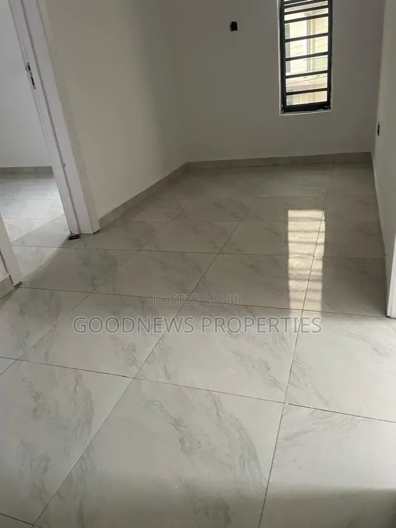 4bdrm Duplex in Ikota for rent in Ikota