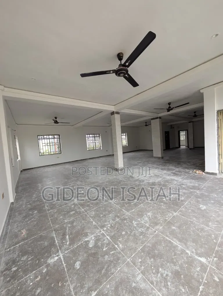 1bdrm Block of Flats in Uruan Street, Uyo for rent in Uyo