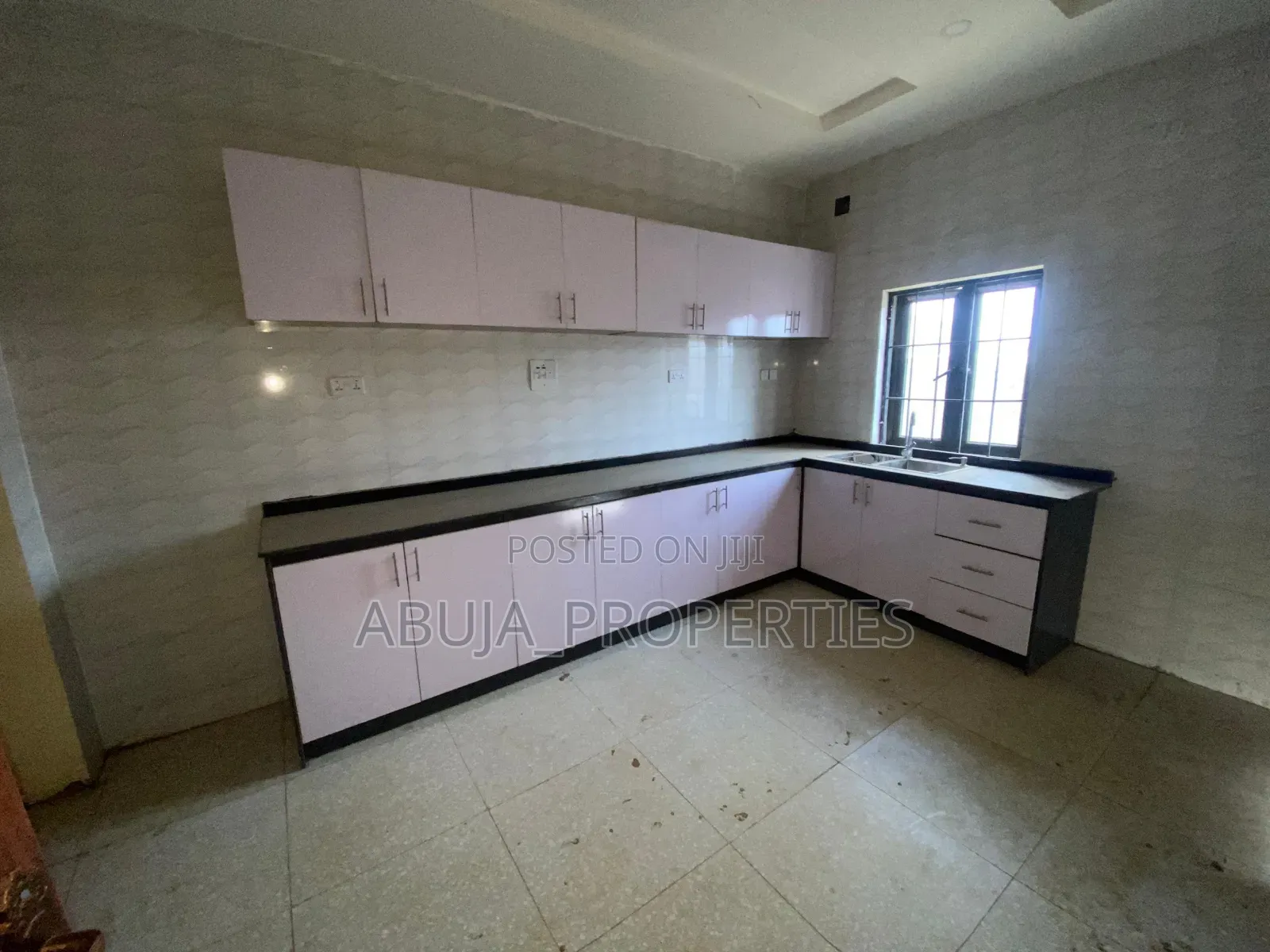 4bdrm Duplex in Mabushi for sale in Mabushi