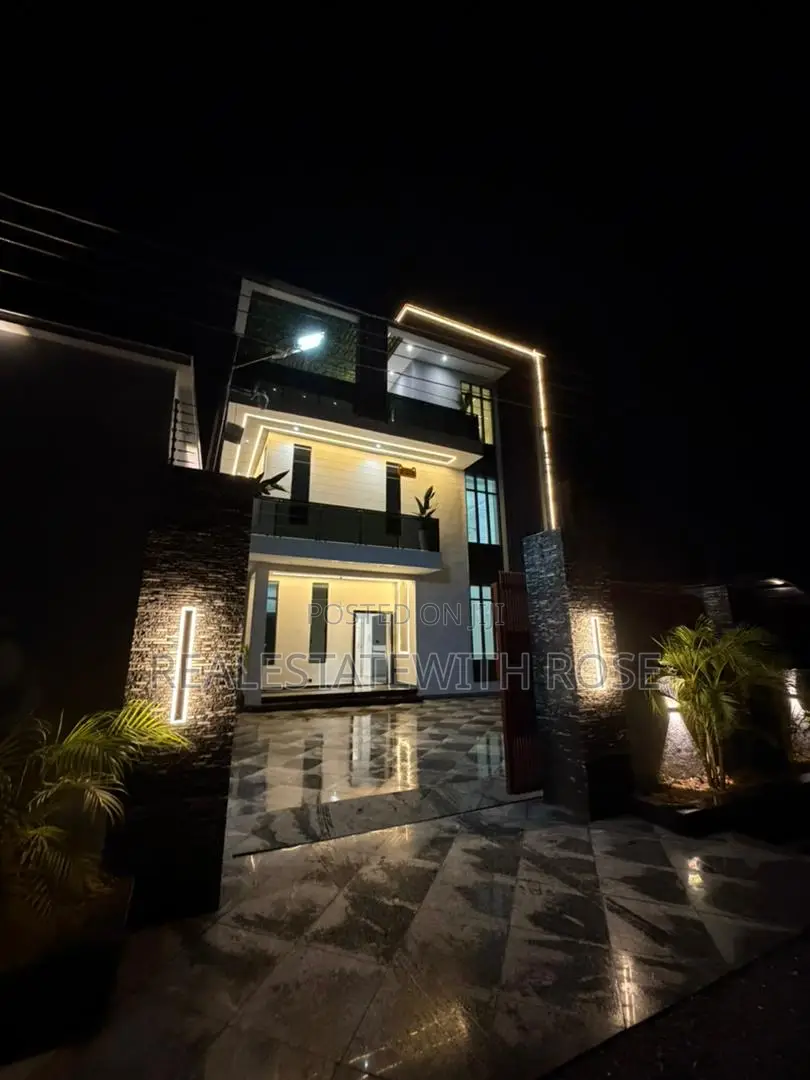 5bdrm Duplex in Not In An Estate, Apo Resettlement for sale in Apo Resettlement