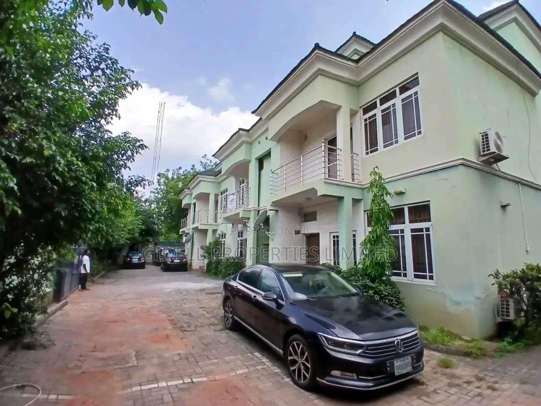 3bdrm Townhouse / Terrace in Maitama for rent in Maitama