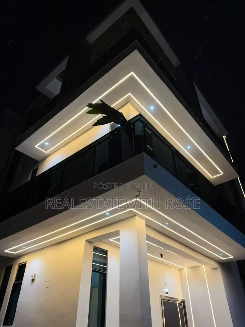 5bdrm Duplex in Null, Apo Resettlement for sale in Apo Resettlement