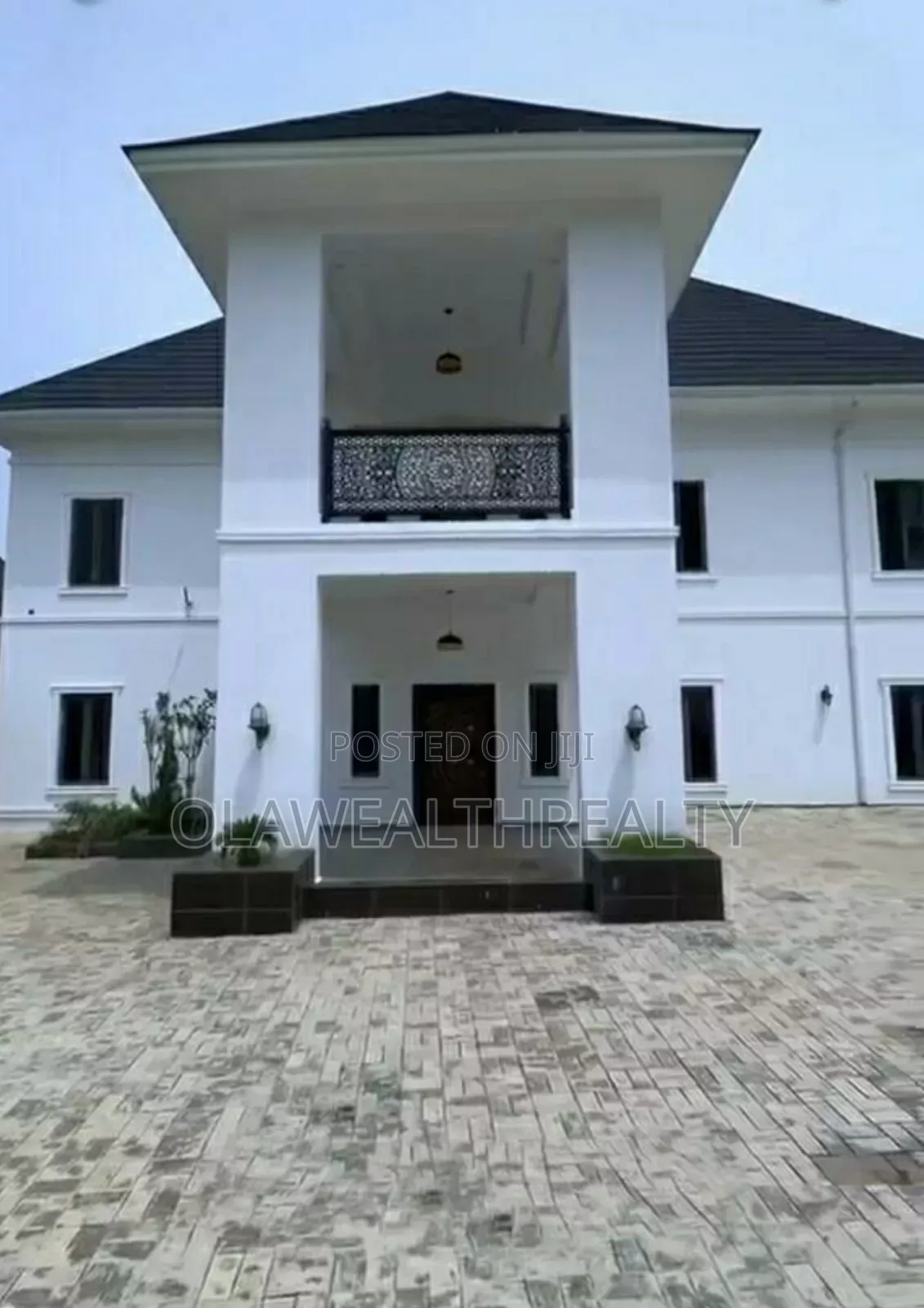 8bdrm Mansion in Admiralty Estate, Asokoro for sale in Asokoro