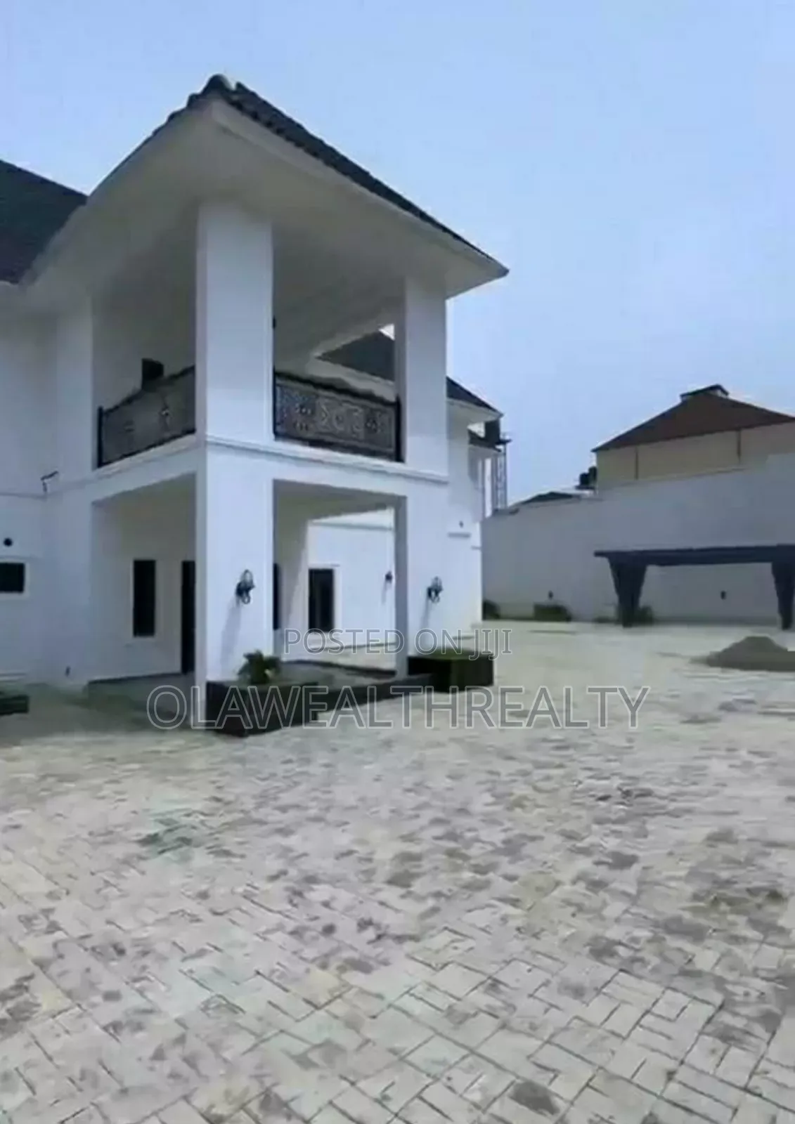 8bdrm Mansion in Admiralty Estate, Asokoro for sale in Asokoro