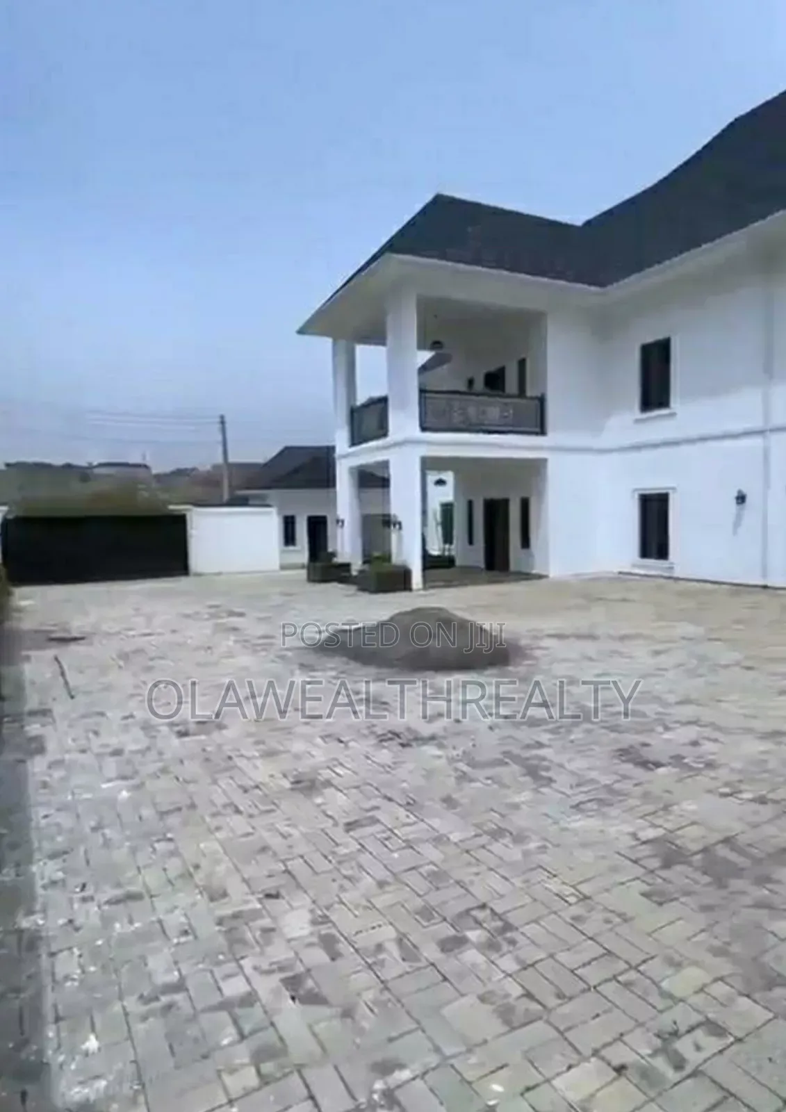 8bdrm Mansion in Admiralty Estate, Asokoro for sale in Asokoro