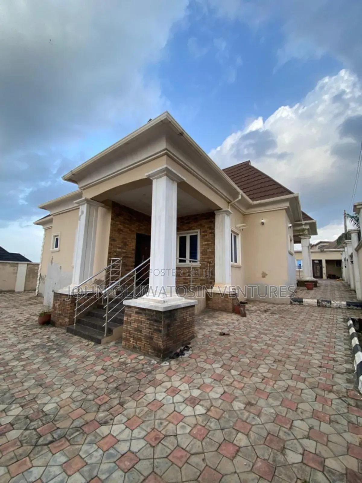 4bdrm Bungalow in Elewuro, Akobo for rent in Akobo