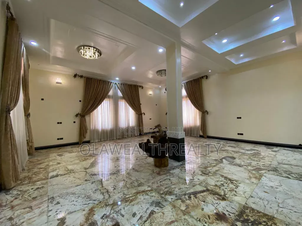 Furnished 7bdrm Duplex in Guzape District for sale in Guzape District
