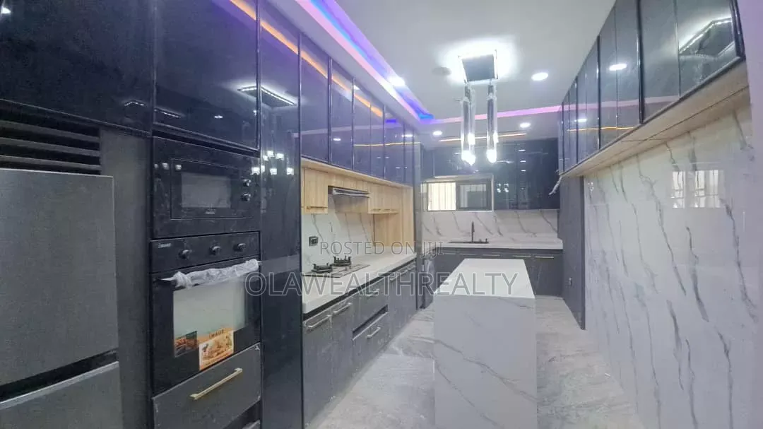 9bdrm Mansion in Guzape District for sale in Guzape District