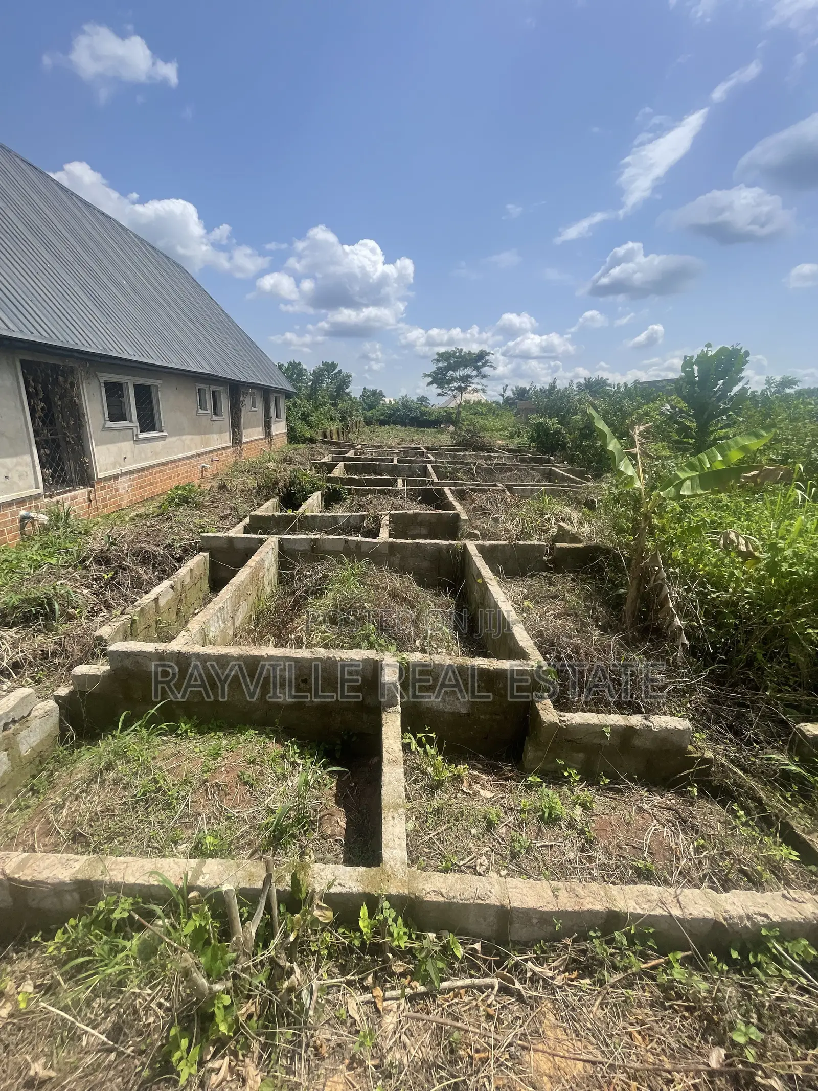 1bdrm Block of Flats in Benin City for sale in Benin City