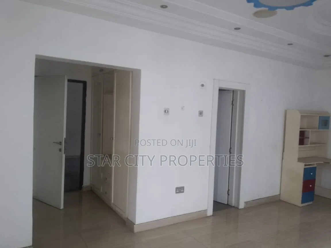 7bdrm Duplex in Ikeja Gra for rent in Ikeja GRA