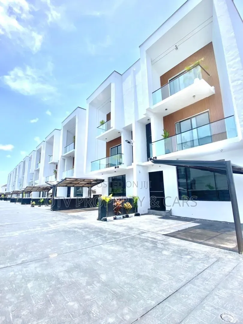 Furnished 4bdrm Duplex in Lekki Phase 2 for sale in Lekki Phase 2