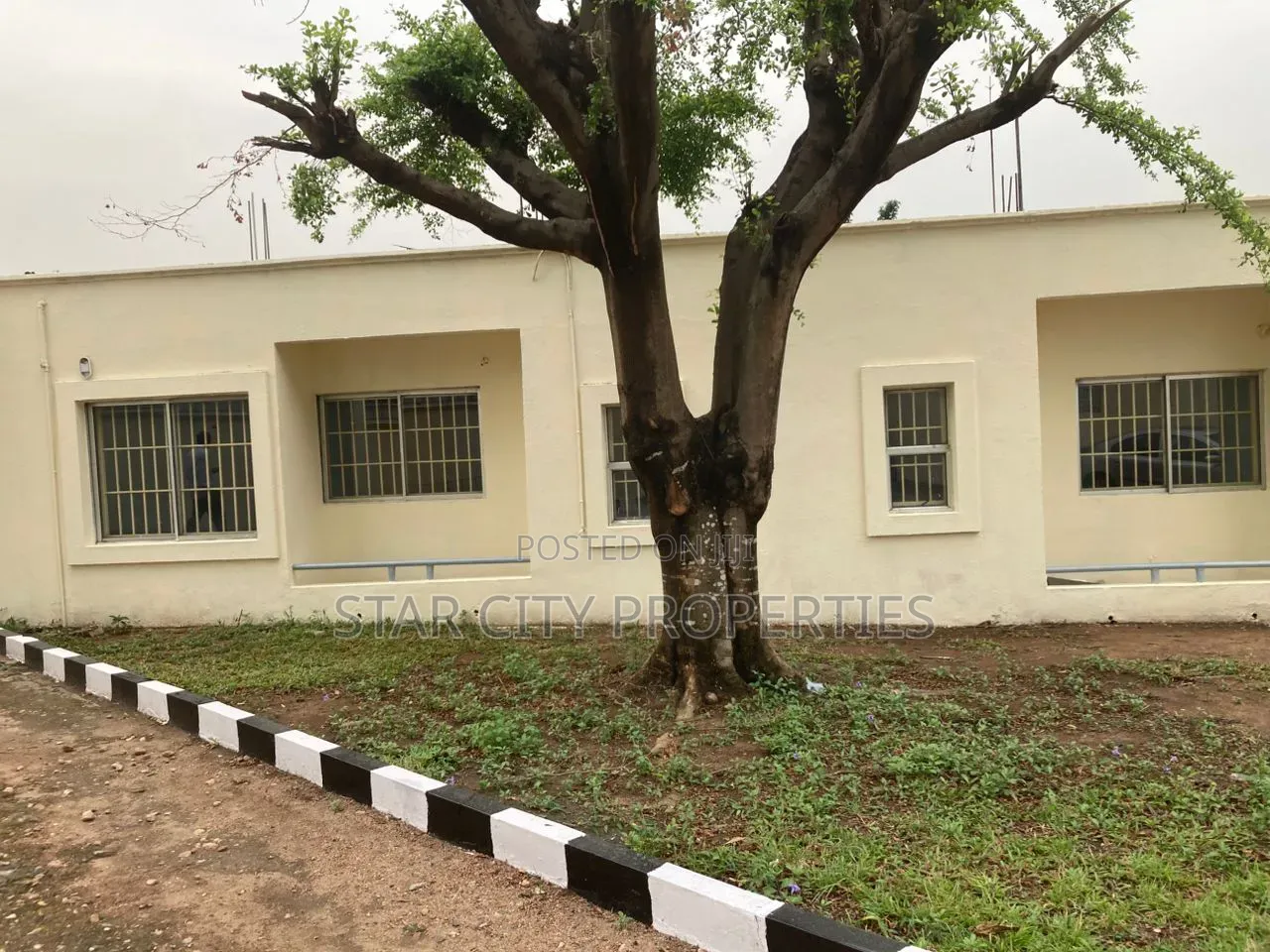 5bdrm Duplex in Mobolaji Bank for rent in Mobolaji Bank Anthony Way