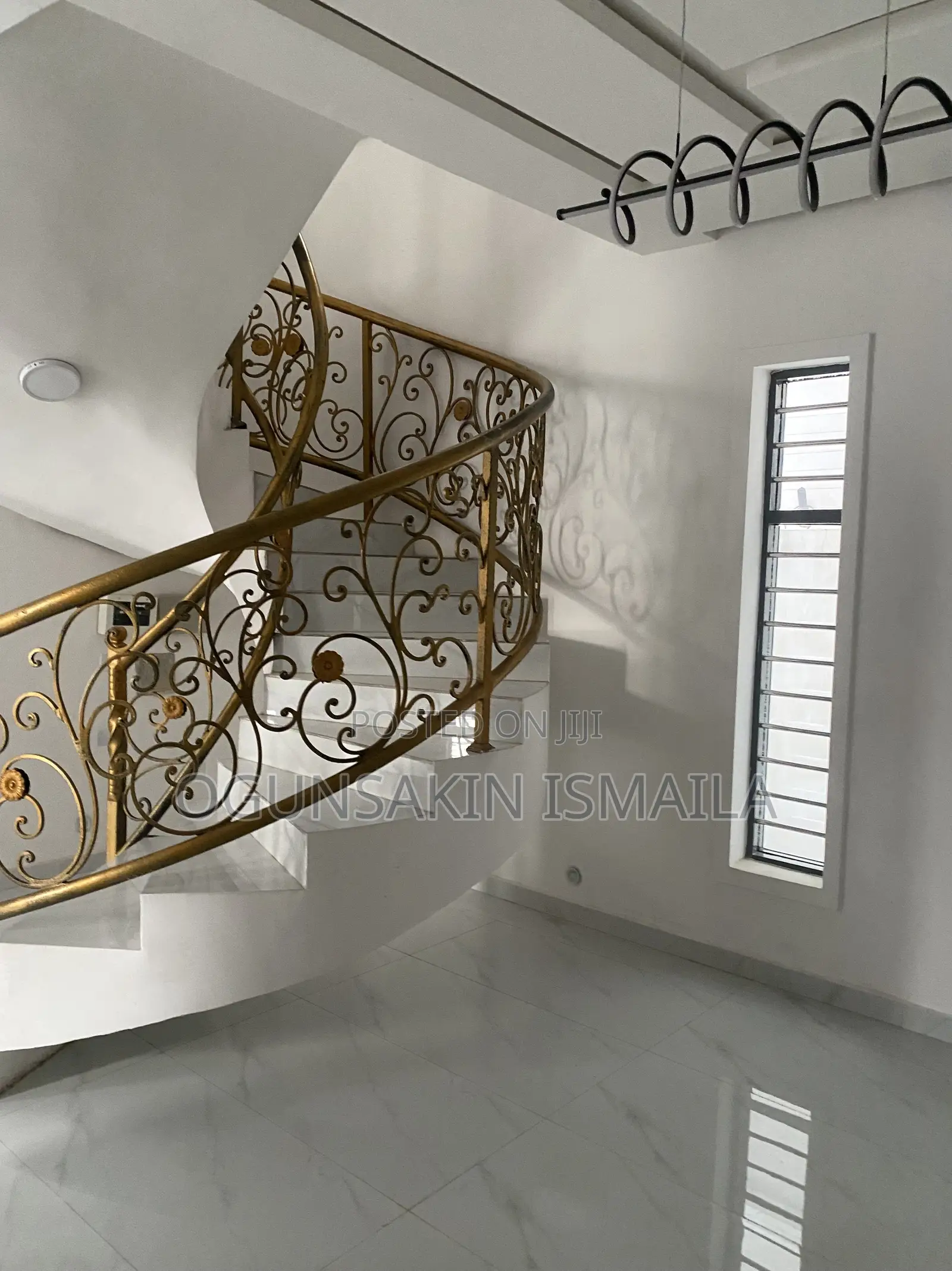 5bdrm Duplex in Omole Estate for sale in Omole Phase 1