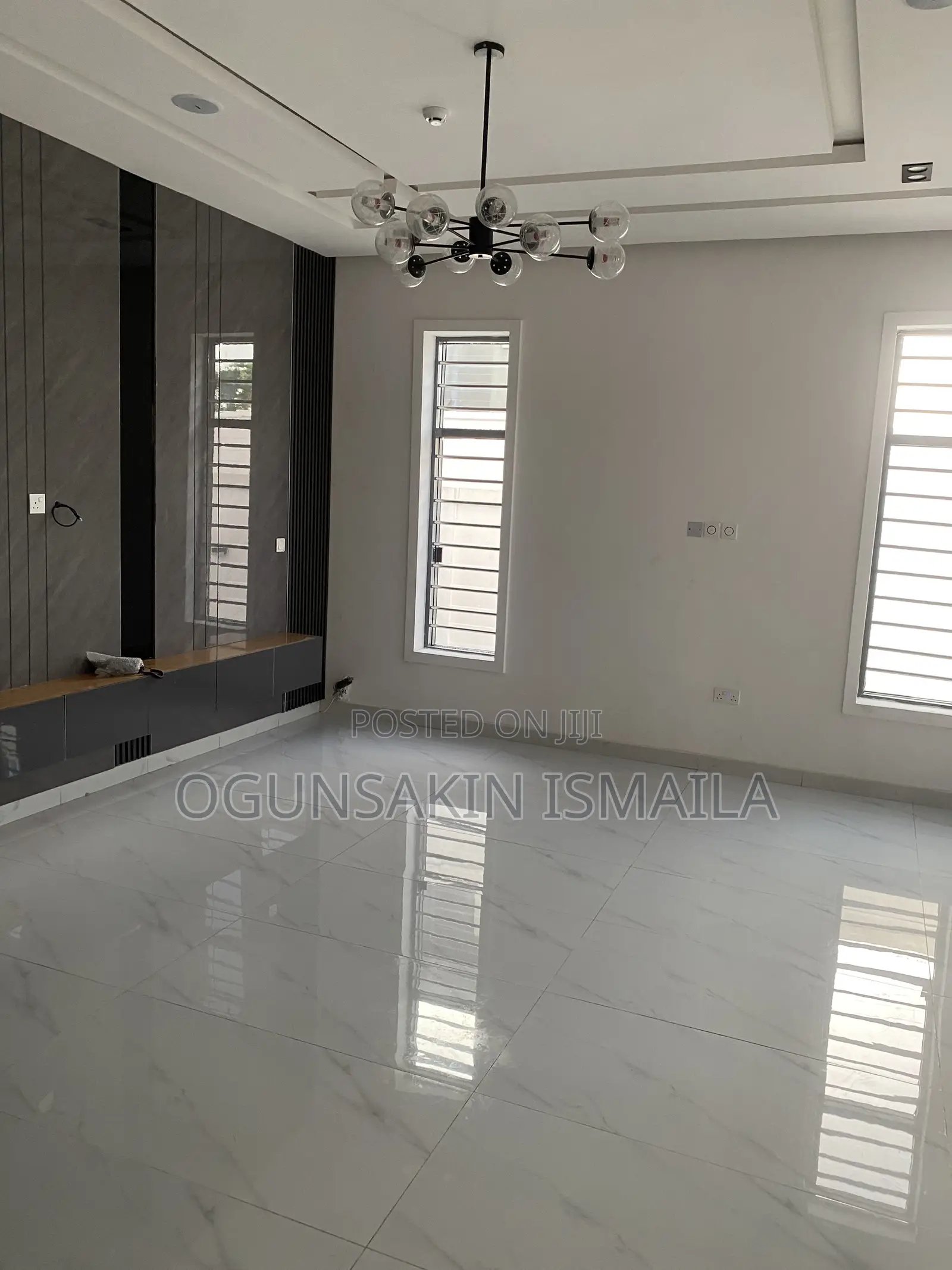 5bdrm Duplex in Omole Estate for sale in Omole Phase 1