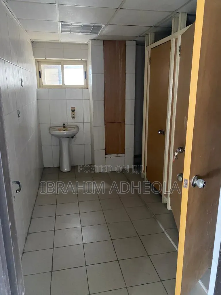 Per SQM for Lease Open Plan Office Space in Ligali Ayorinde