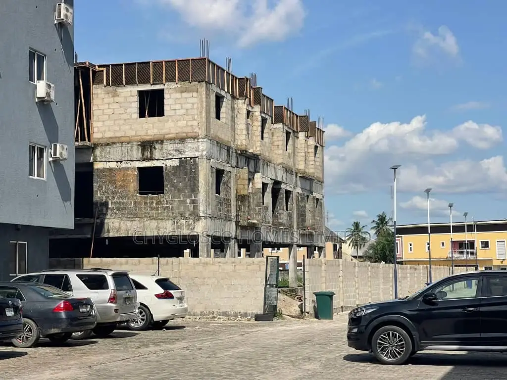 2 Bedroom Apartment In Gra Phase 3 in GRA Phase 3 / Port-Harcourt