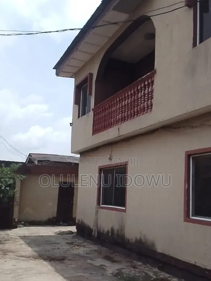 Furnished 3bdrm Block of Flats in Ejigbo / Ejigbo for sale in Ejigbo / Ejigbo