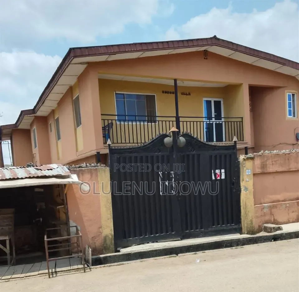 Furnished 3bdrm Block of Flats in Egbeda / Egbeda for sale in Egbeda / Egbeda