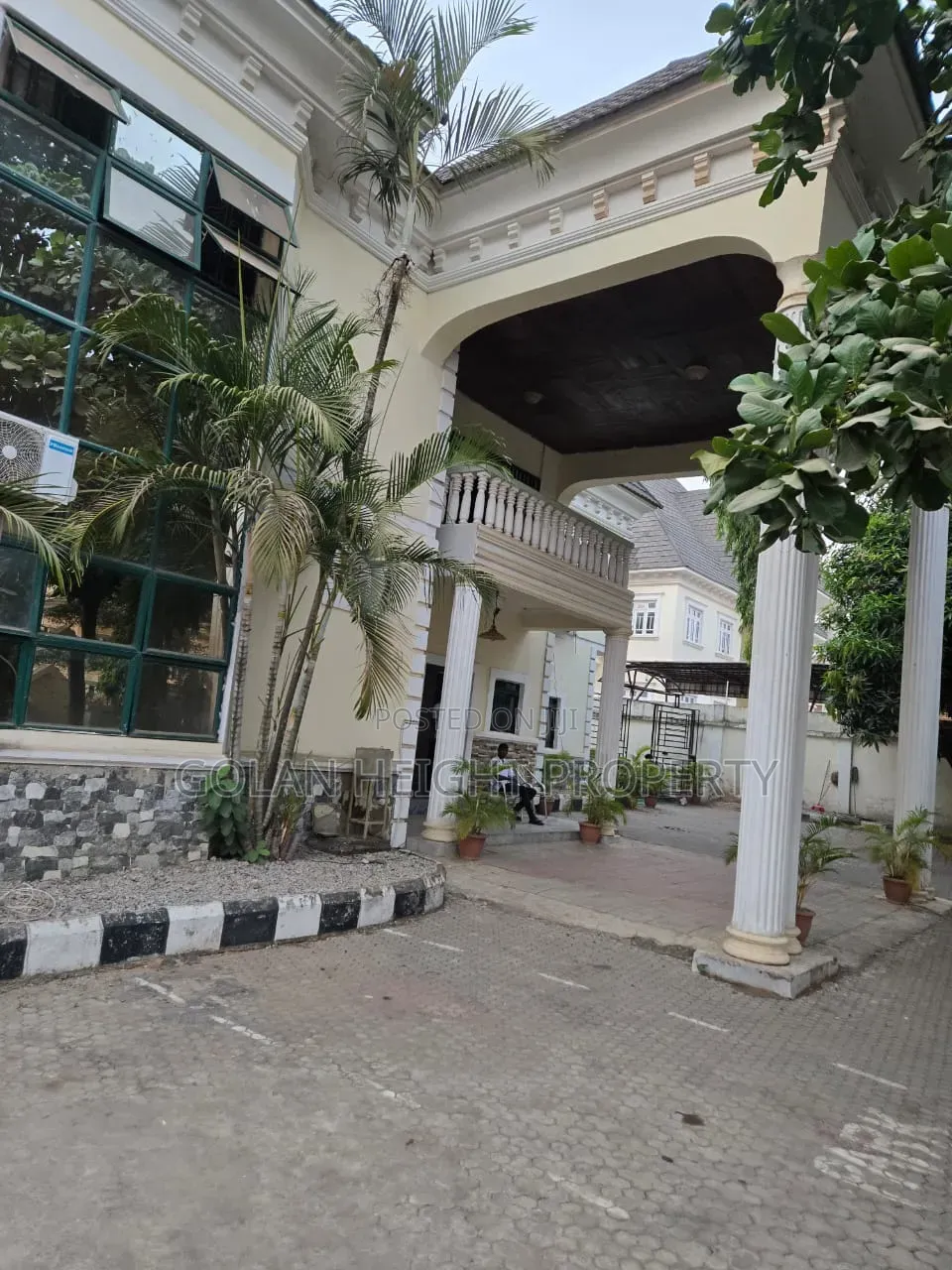 6bdrm Duplex in Gwarinpa, Bunkoro for sale in Bunkoro