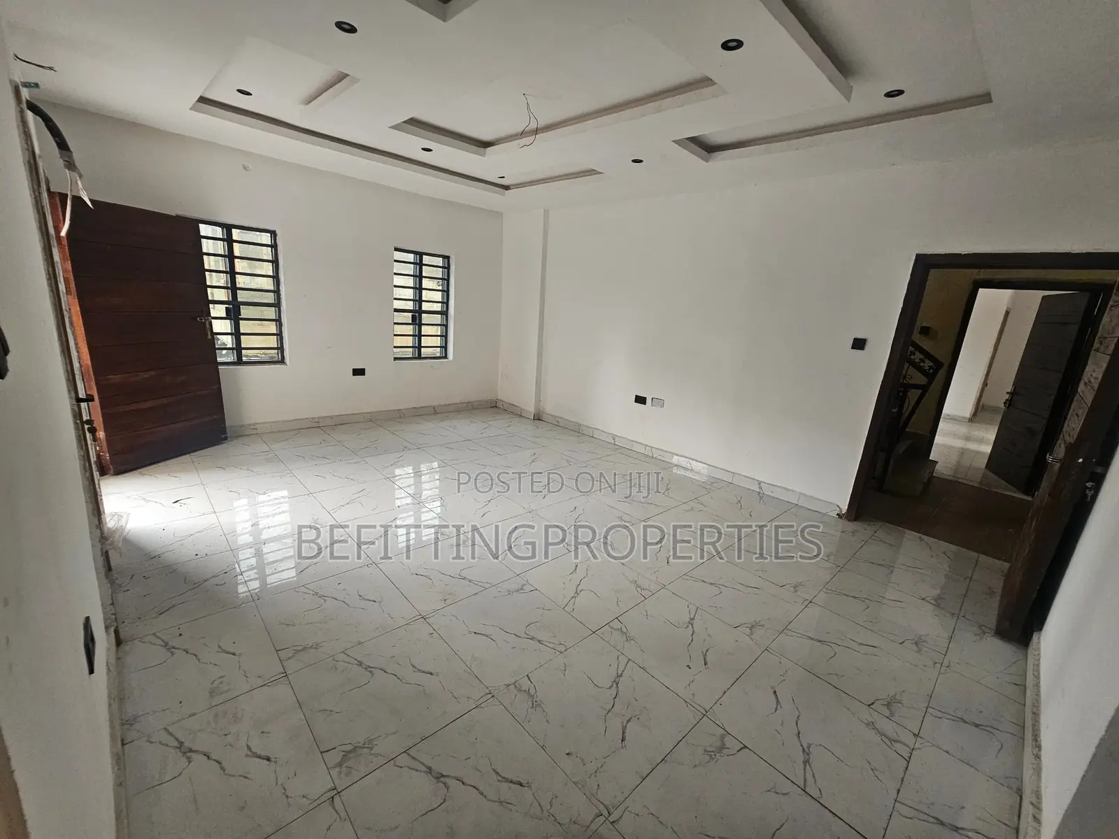 2bdrm Apartment in Yaba for sale in Yaba