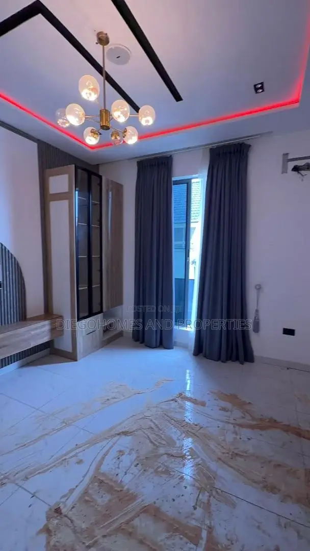 2bdrm Apartment in Ikate-Elegushi for rent in Ikate-Elegushi
