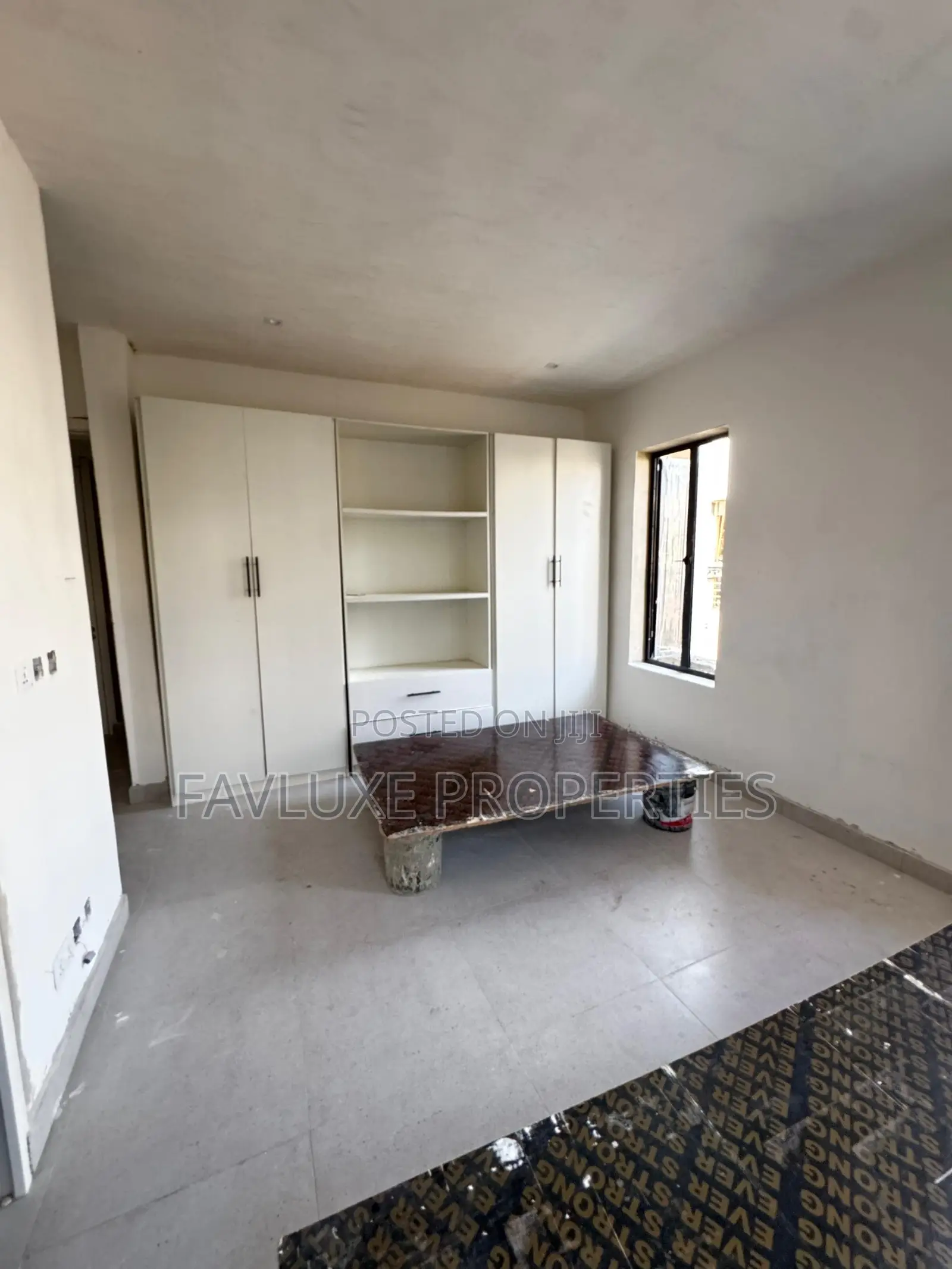 3bdrm Apartment in The Staford, Lagos Island / Lagos Island for sale in Lagos Island / Lagos Island