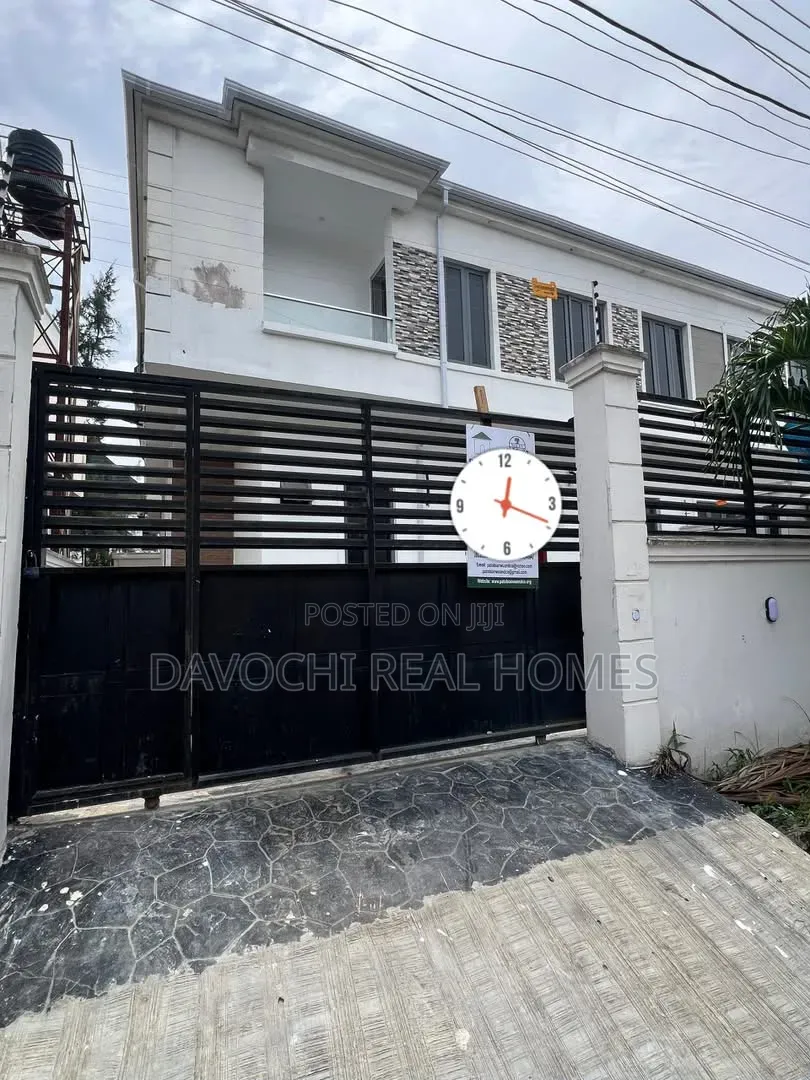 4bdrm Duplex in Chevron for rent in Chevron