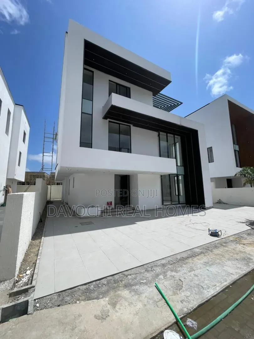 6bdrm Duplex in Lekki Phase 1 for sale in Lekki Phase 1