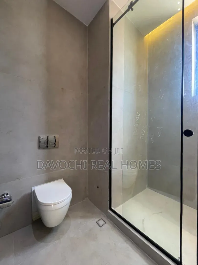 6bdrm Duplex in Lekki Phase 1 for sale in Lekki Phase 1