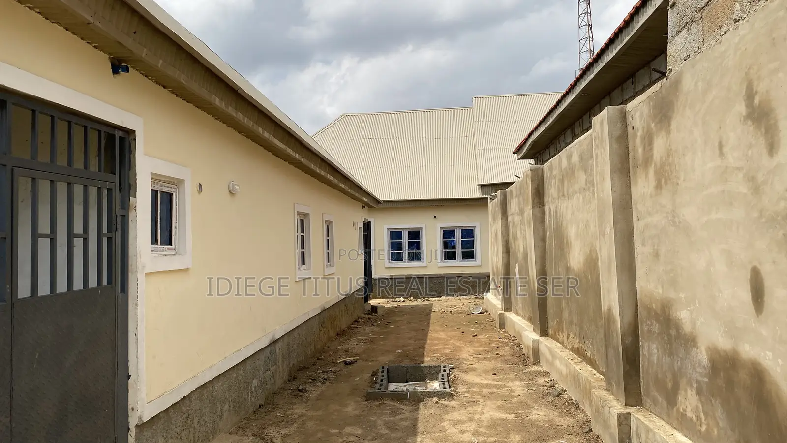 2bdrm Block of Flats in Resettlement And, Katampe (Main) for rent in Katampe (Main)