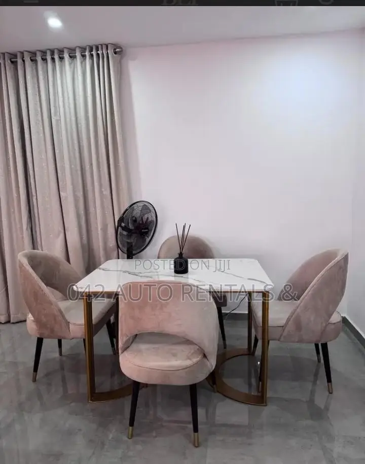 2 Bedroom Apartment in Airport Road With an Elevator in FHA