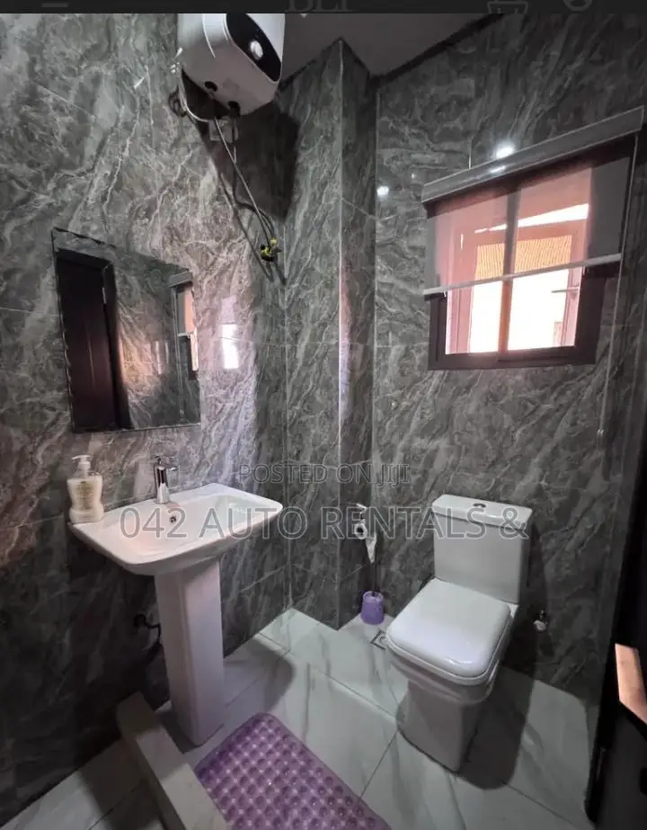 2 Bedroom Apartment in Airport Road With an Elevator in FHA
