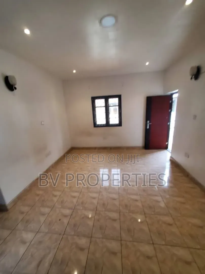 2bdrm Apartment in Dpkay District, Lekki Phase 2 for rent in Lekki Phase 2