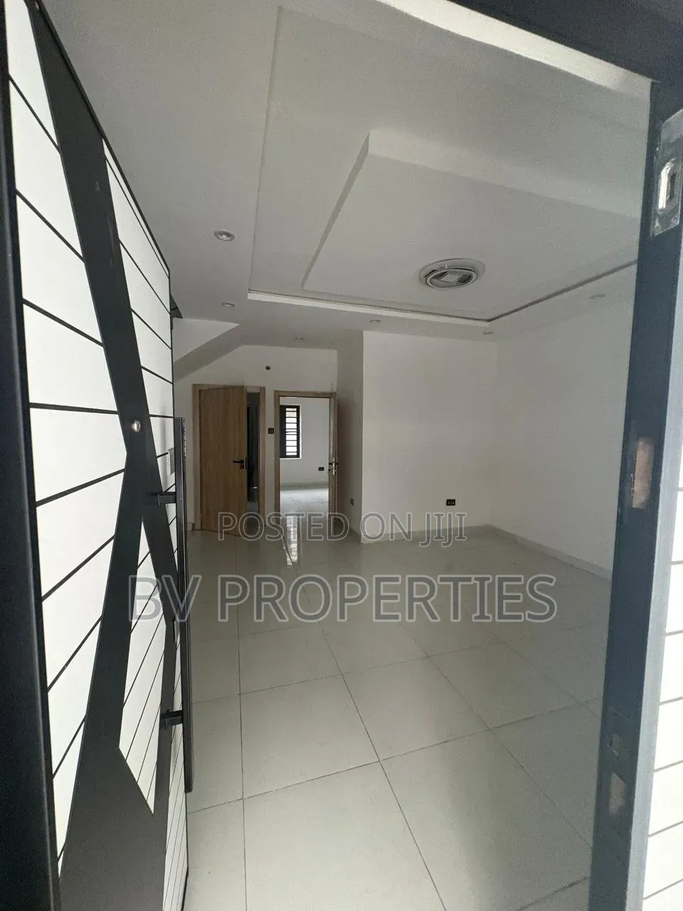 3bdrm Duplex in Lekki Phase 2 for rent in Lekki Phase 2