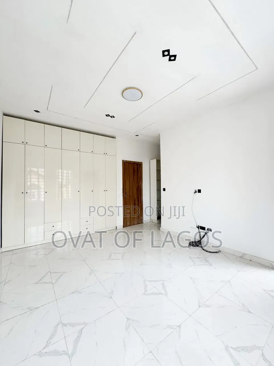 4bdrm Duplex in Ikota Villa for sale in Ikota